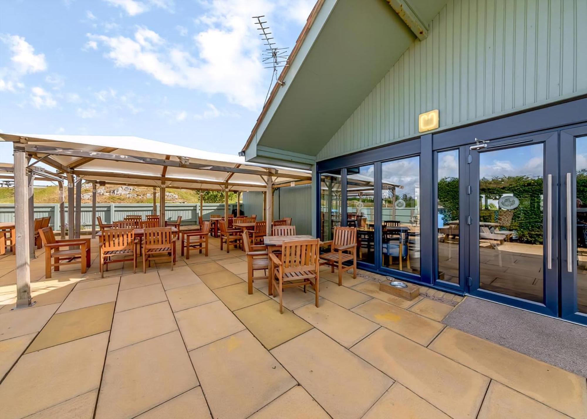Waren Caravan Park Bamburgh Extérieur photo