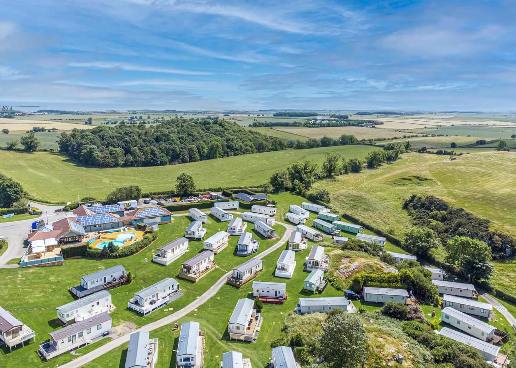 Waren Caravan Park Bamburgh Extérieur photo